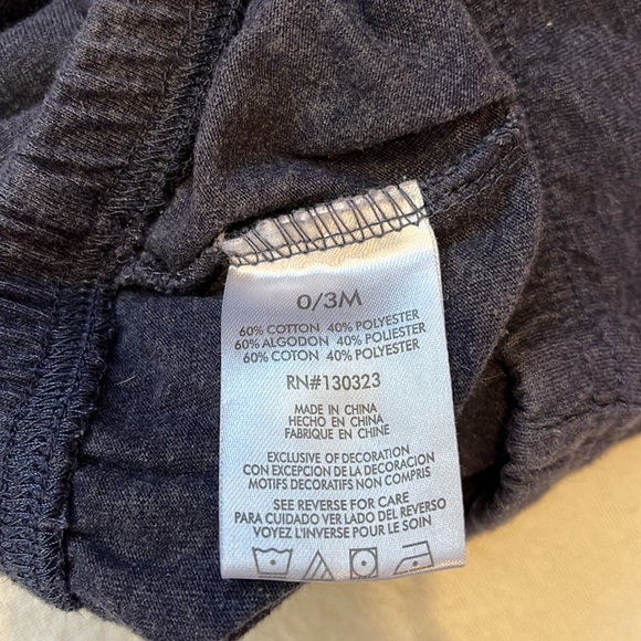 Calvin Klein Matching Set - Picture 12 of 12